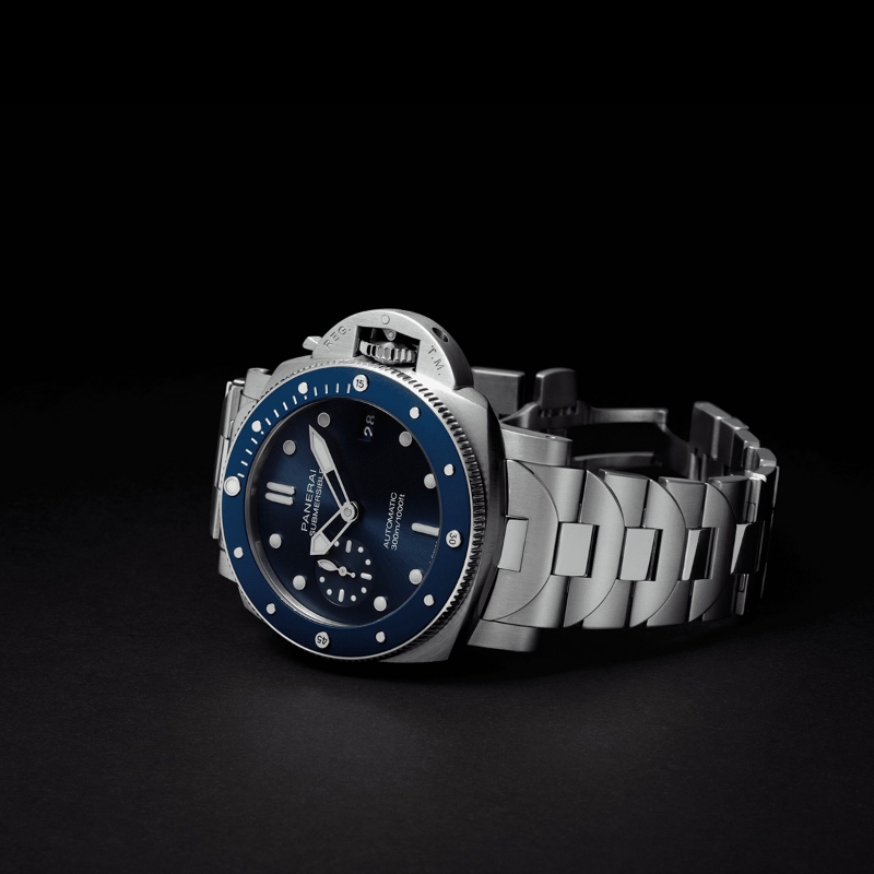 Resim Submersible Blu Notte - 42 MM